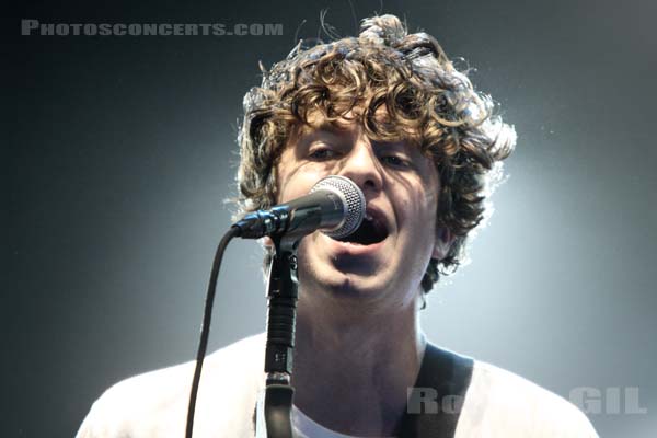 THE KOOKS - 2009-09-12 - LA COURNEUVE - Parc Departemental - Grande Scene - 